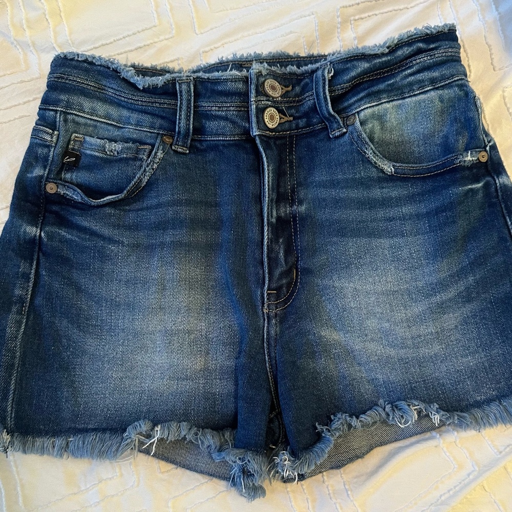 KanCan Frayed Hem Denim Shorts – Wild Oak Boutique